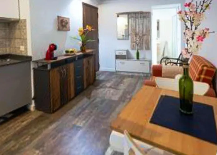 Live Candelaria Mi Bodega *